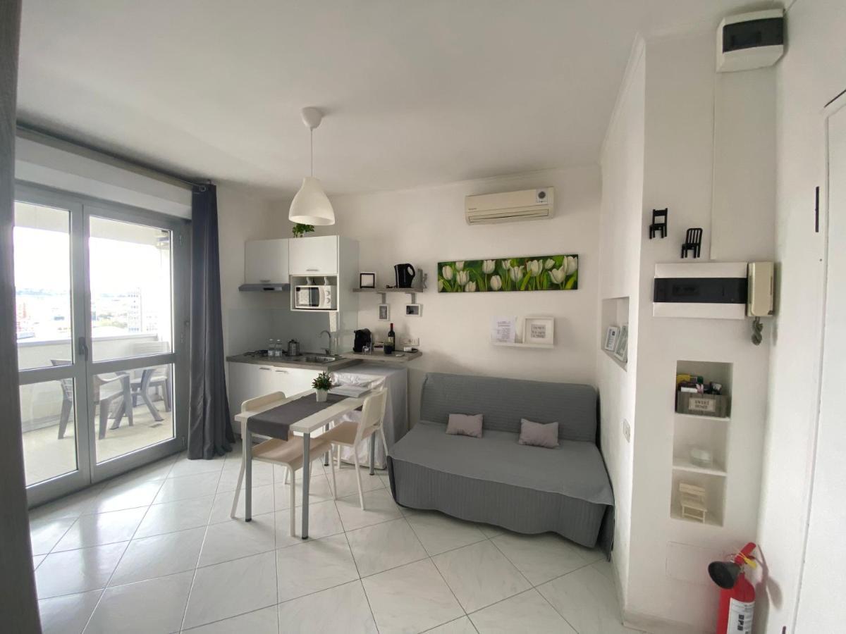 Vesucharme Flat Διαμέρισμα Νάπολη Εξωτερικό φωτογραφία